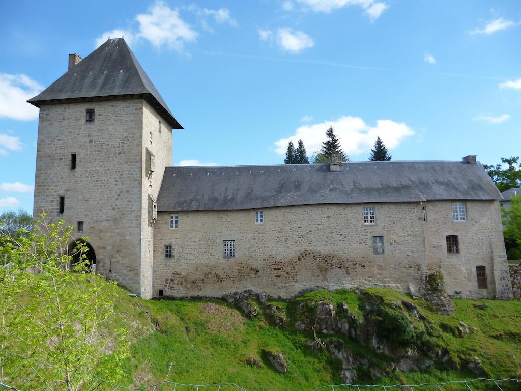 Chambres D'Hotes L'Hirondelle Du Lac Peyrat-le-Château 외부 사진
